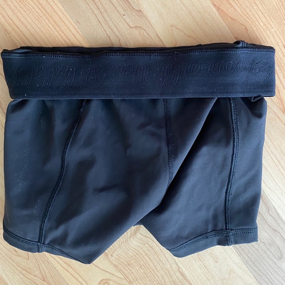 Black lululemon biker shorts - Picture 1 of 3